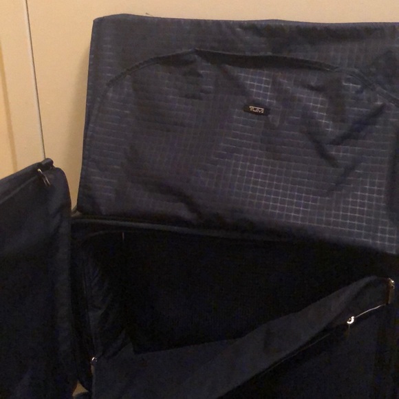 New TUMI Gatwick International Expandable Carry-on - Picture 7 of 8